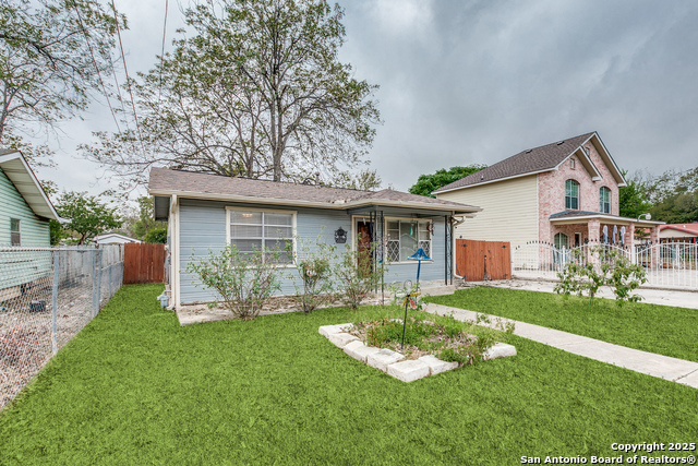 310 Chipinque Property Photo 2
