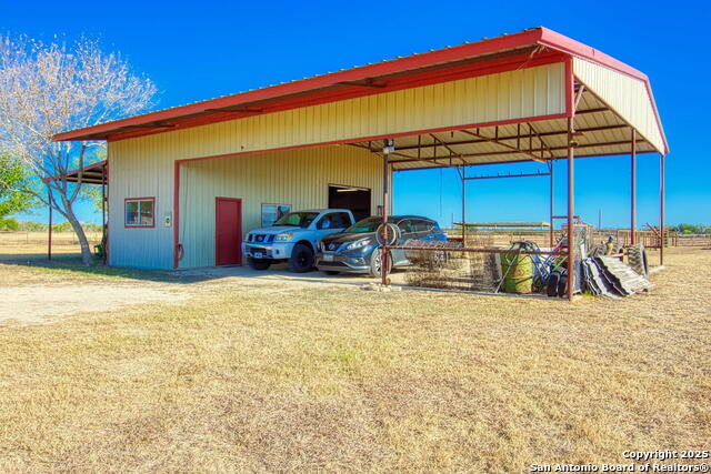 15260 Miller Rd Property Photo 6