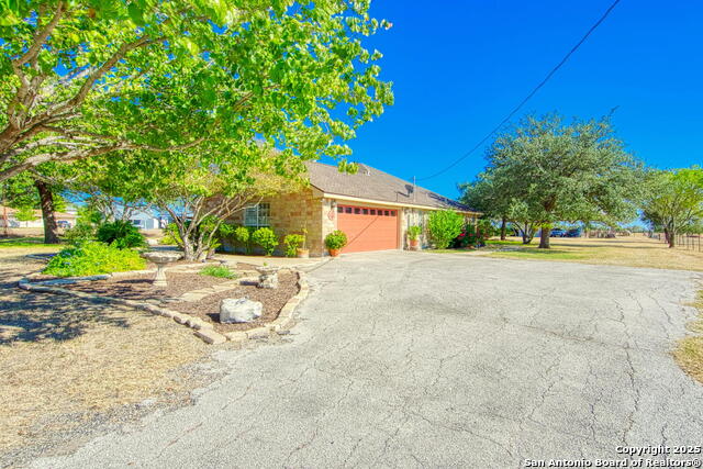 15260 Miller Rd Property Photo 11