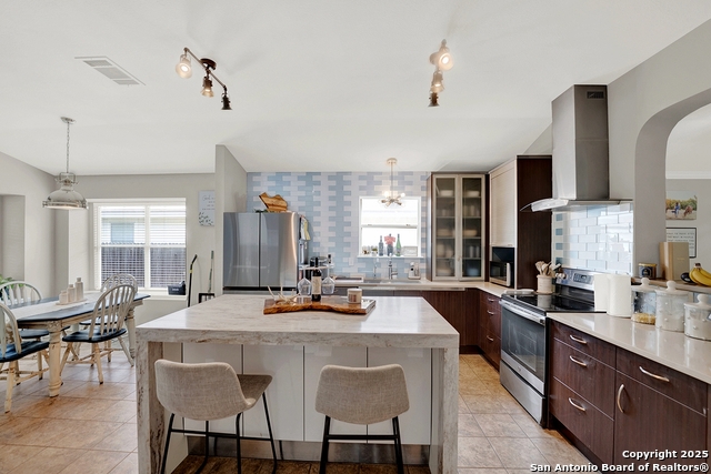 9951 Sandlet Property Photo 10