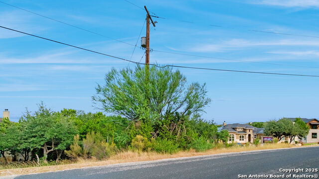 25403 Singing Rain Property Photo 13