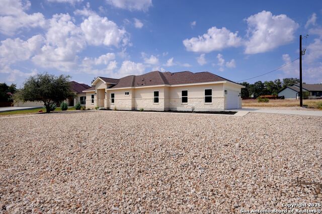 100 S Micah Andrews Property Photo 2