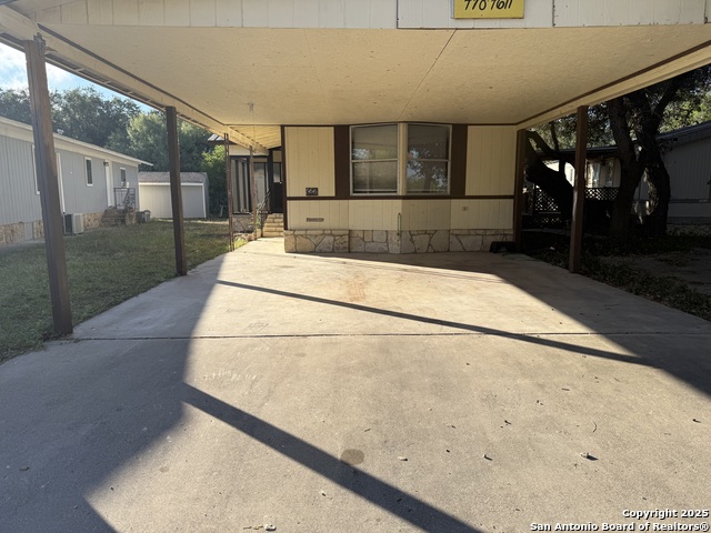 566 Bliss Property Photo 2