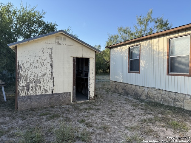 566 Bliss Property Photo 4
