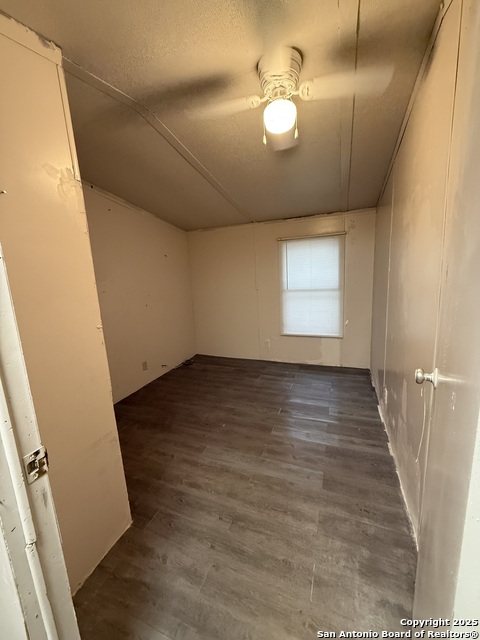 566 Bliss Property Photo 12