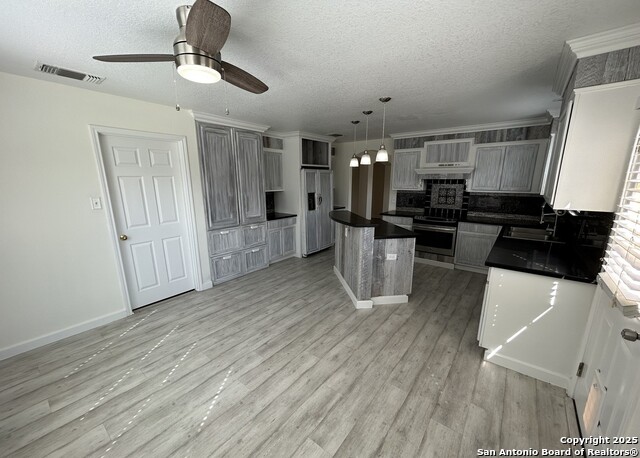 7714 Cold Mtn Property Photo 8