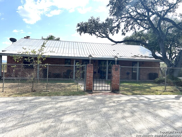 630 Indian Mound Property Photo 2