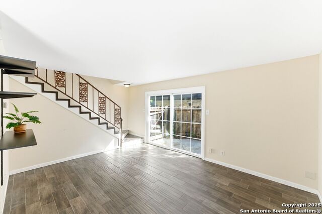 8038 Broadway St Property Photo 3