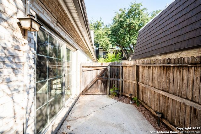 8038 Broadway St Property Photo 21