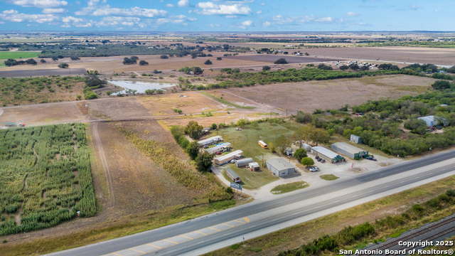 701 Hwy 90 Property Photo 4