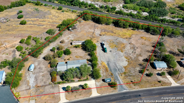 2906 Us Highway 90 Property Photo 2