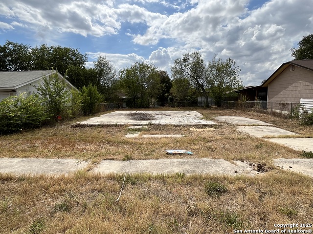 5730 Broken Lance Property Photo 2