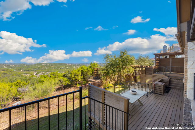 7903 Vanity Hill Property Photo 4