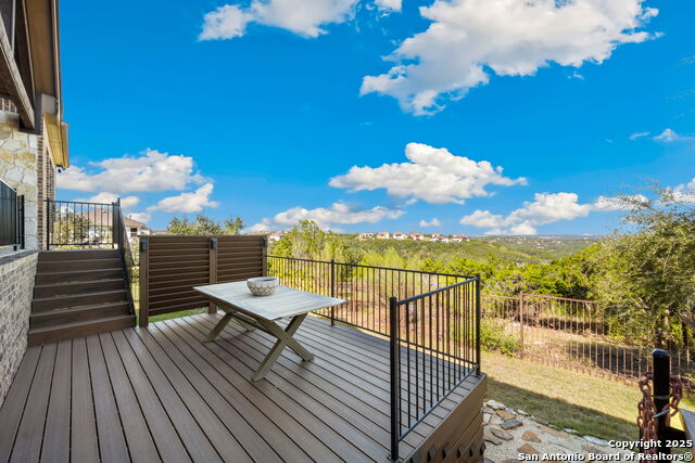 7903 Vanity Hill Property Photo 5