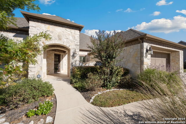 7903 Vanity Hill Property Photo 6
