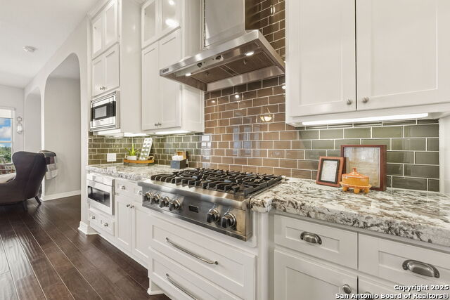 7903 Vanity Hill Property Photo 11