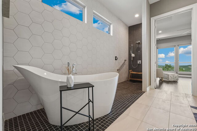 7903 Vanity Hill Property Photo 16