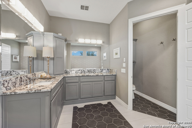 7903 Vanity Hill Property Photo 17