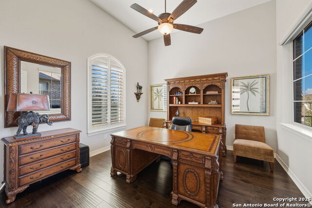 7903 Vanity Hill Property Photo 25