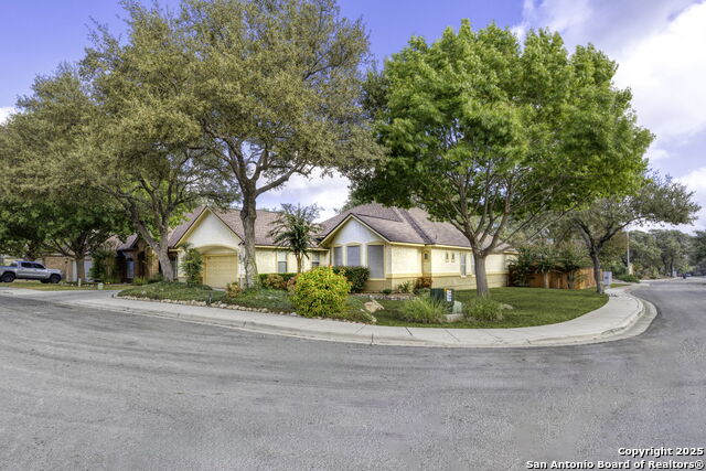 2608 Foresthaven Property Photo 1