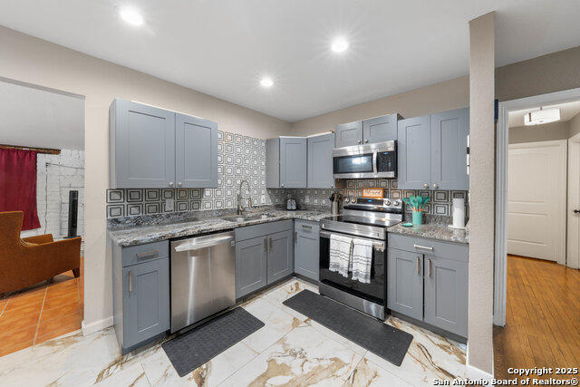 435 Savannah Property Photo 10