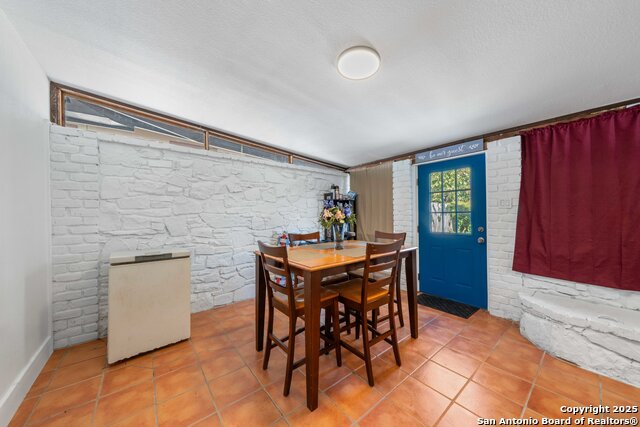 435 Savannah Property Photo 17