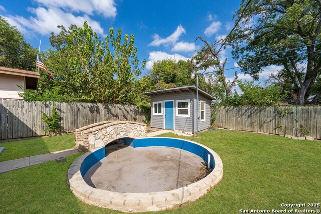 435 Savannah Property Photo 30