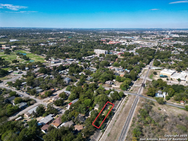 211 Wharton Property Photo 6