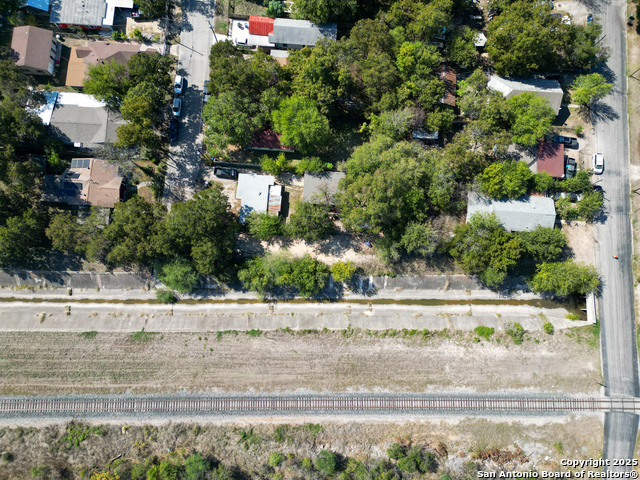 211 Wharton Property Photo 8