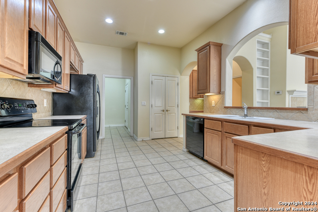 22209 Sausalito Ct Property Photo 9