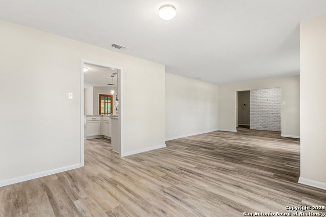 6041 Trone Trail Property Photo 6