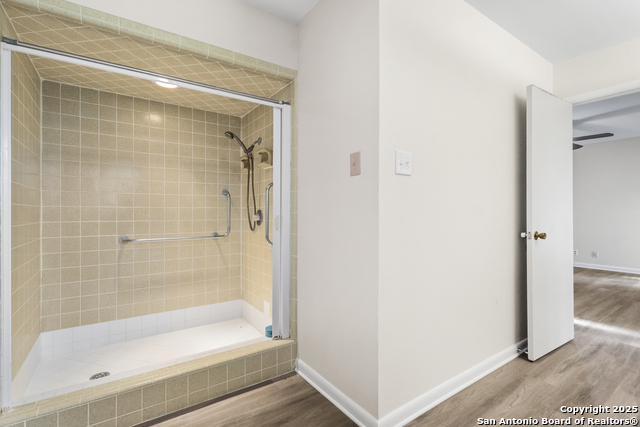 6041 Trone Trail Property Photo 19
