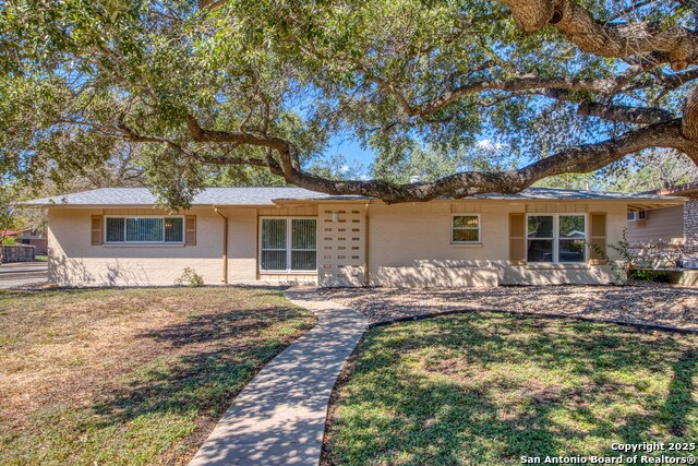 247 Montfort Property Photo 1