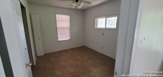 916 Sw 39th Property Photo 5