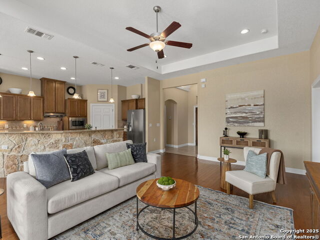 15809 Fair Ln Property Photo 8