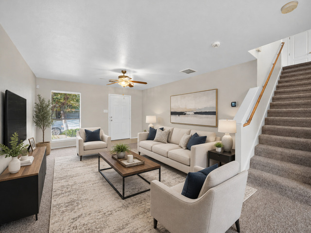426 Stable VIS Property Photo 1