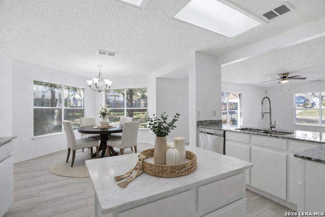 435 Territory Oak Property Photo 7