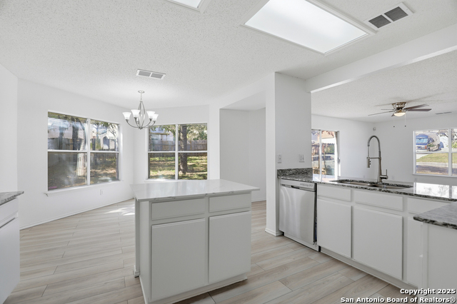 435 Territory Oak Property Photo 10