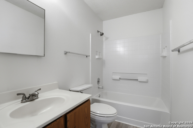 435 Territory Oak Property Photo 30
