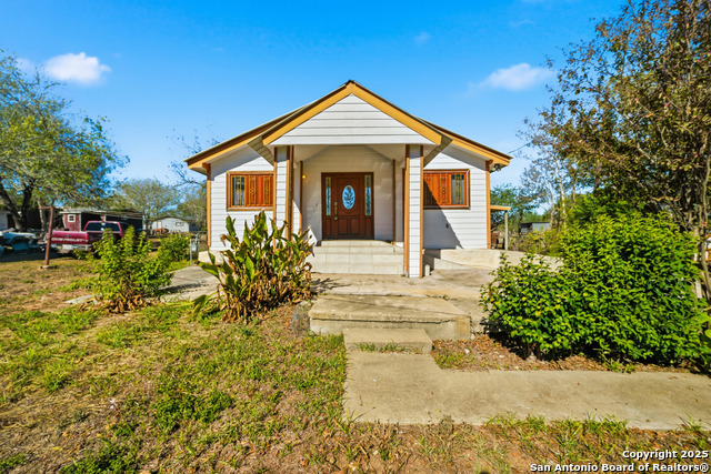 406 N Rancho Property Photo 1