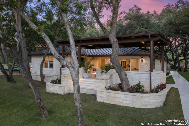1310 Oak Springs Rd Property Photo 4