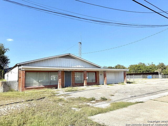 1500 W Corpus Christi Property Photo 1