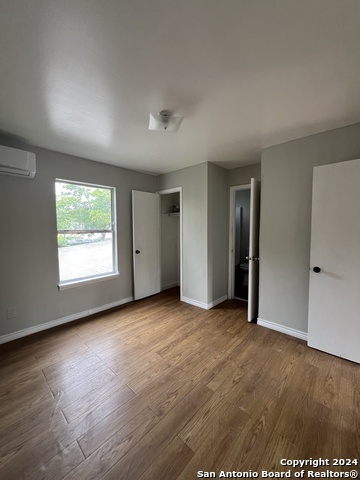 1723 W Mayfield Blvd Property Photo 7