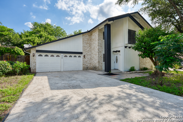 8903 RIDGE SKY ST Property Photo 1