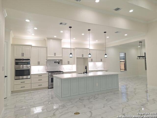 15504 Capri Property Photo 9