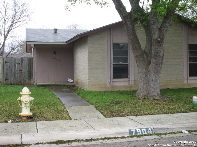 7904 Mallow Property Photo 1