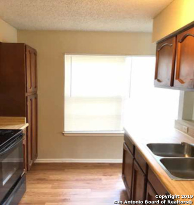 7904 Mallow Property Photo 5