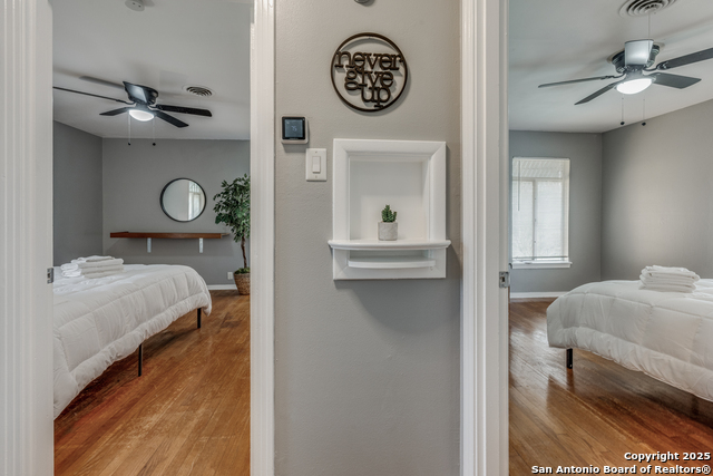 339 Edgebrook Property Photo 2
