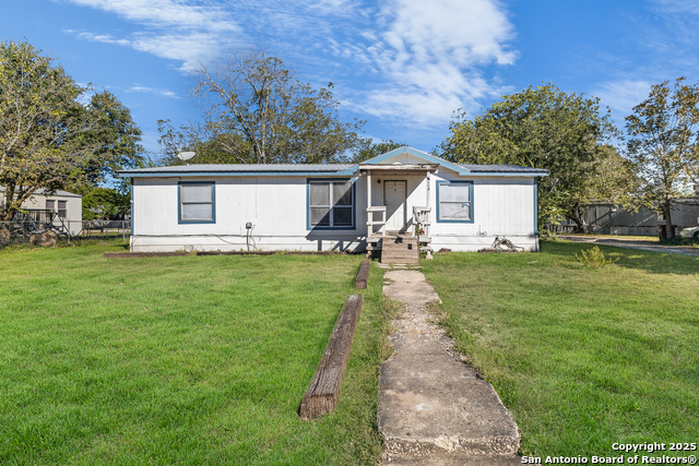 1118 32nd Property Photo 1