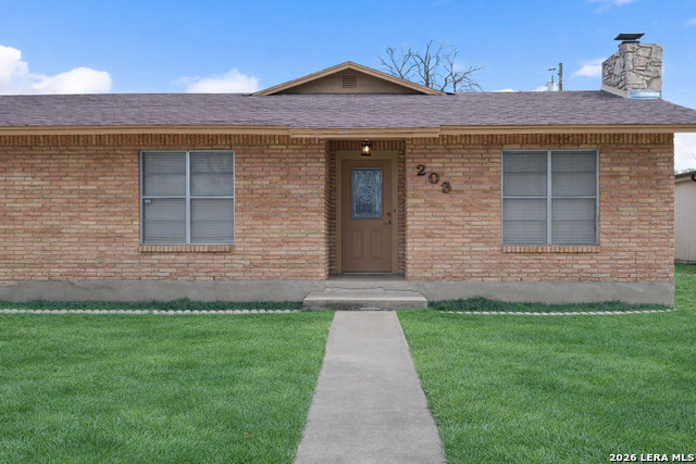 203 Margaret Property Photo 1